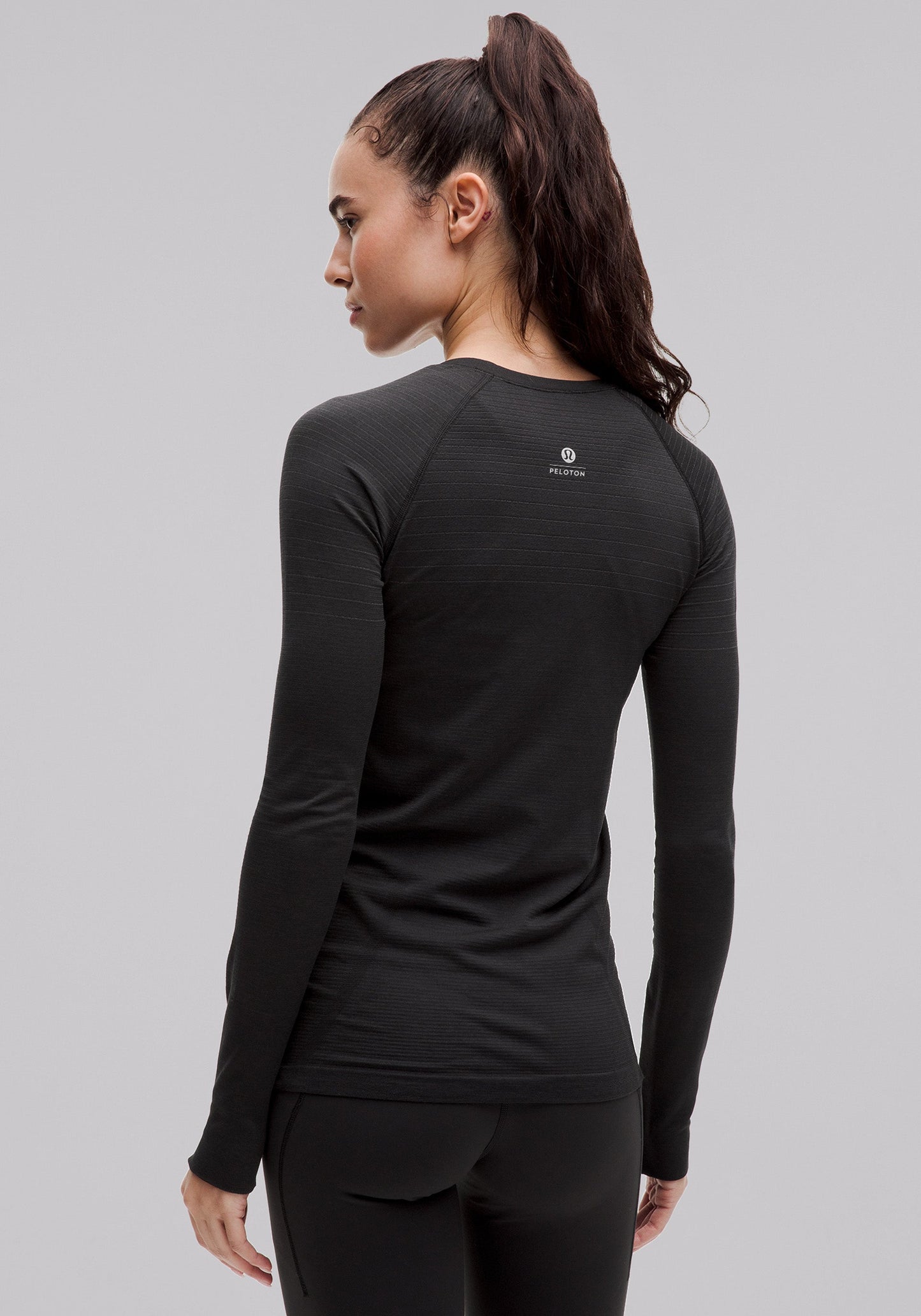 Swiftly Tech Long-Sleeve Shirt 2.0 Glow Stripe * Hip Length